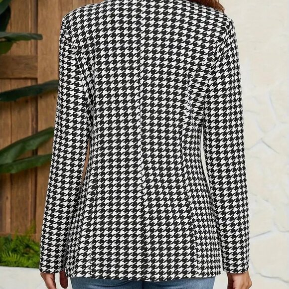 Lapel Blazer Button Front - Picture 2 of 3